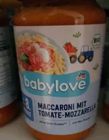 Maccaroni mit Tomate Mozzarella