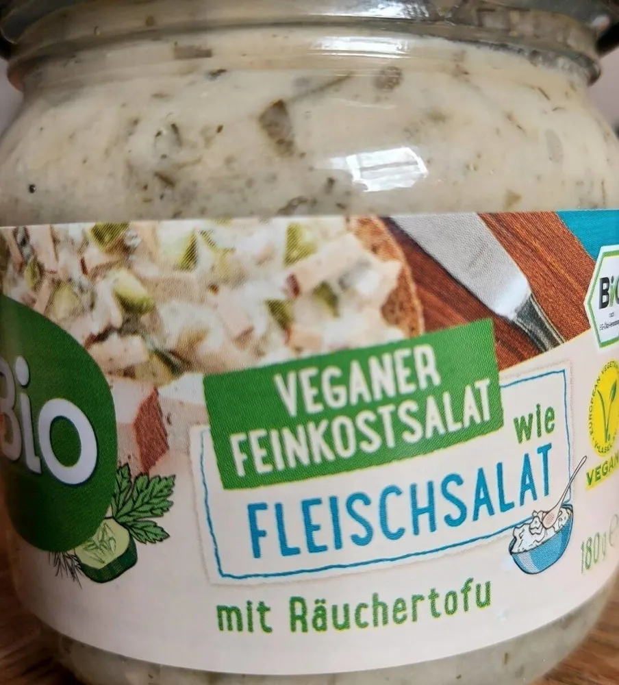 Fleischsalat mit Räuchertofu