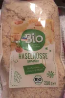 Haselnüsse gemahlen