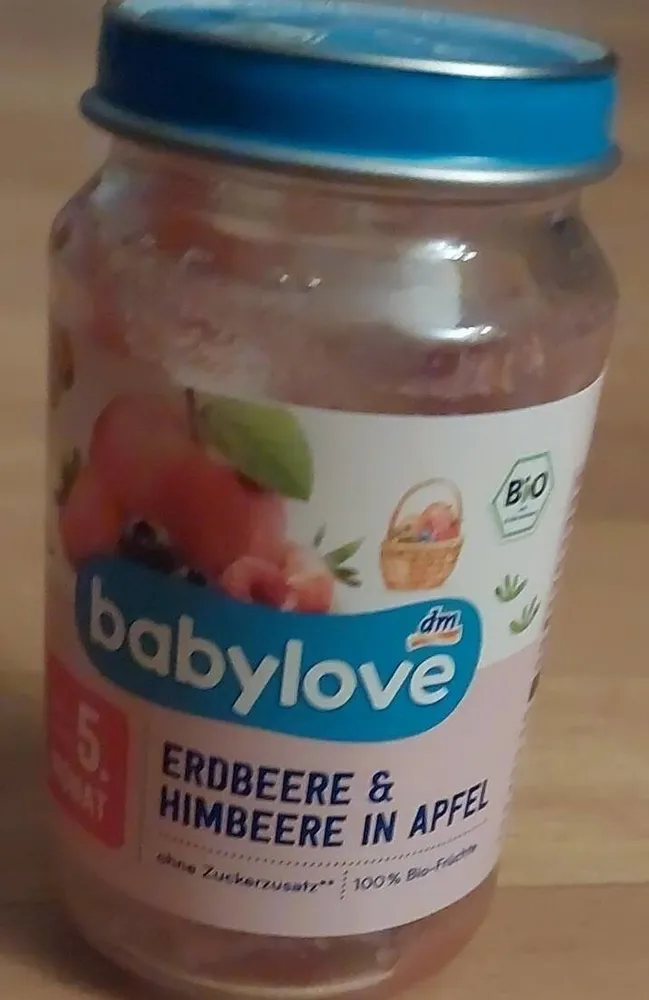 Erdbeere & Himbeere in Apfel