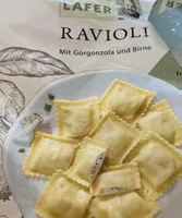 Ravioli mit Gorgonzola und Birne