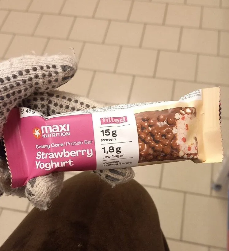 Filled Protein Bar Strawberry Cupcake