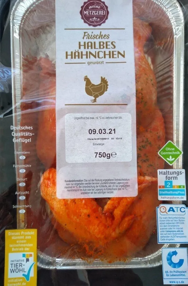 Frisches Halbes Hähnchen