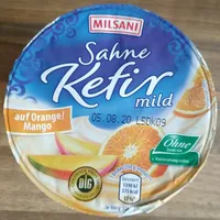 Sahne-Kefir auf Orange/Mango