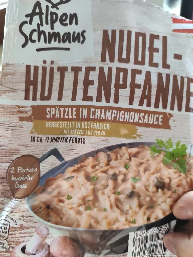 Nudel-Hüttenpfanne - Spätzle in Champignonsauce