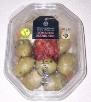 Grüne Oliven mit Tomatenmarinade