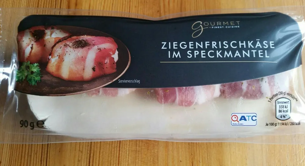 Ziegenfrischkäse im Speckmantel