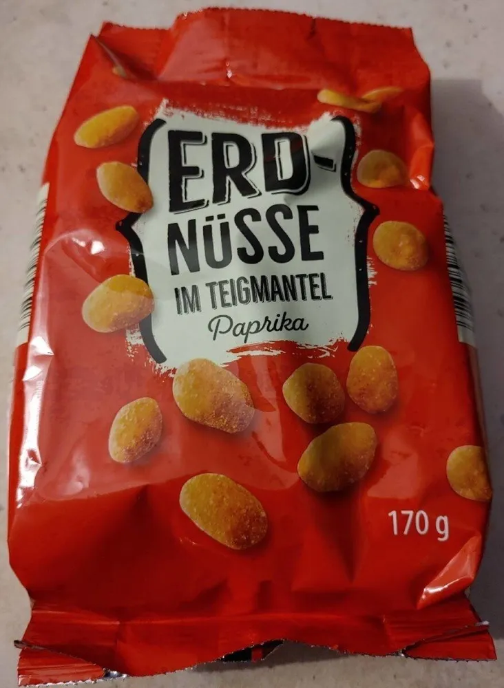 Erdnüsse im Teigmantel Paprika