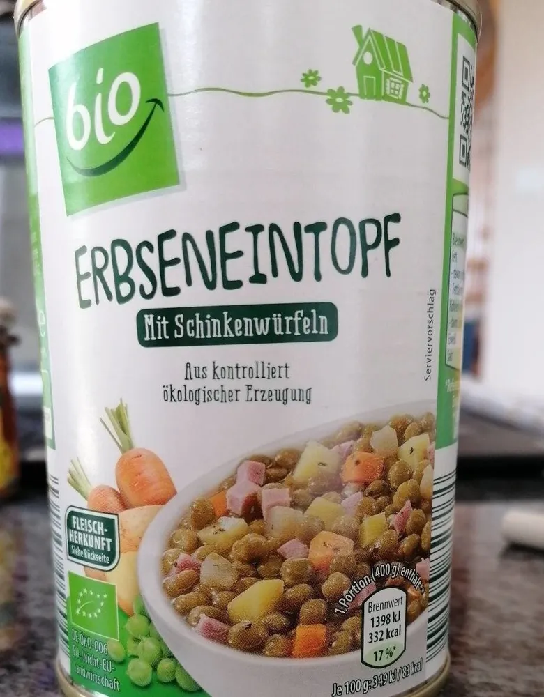Erbseneintopf mit Schinkenwürfeln