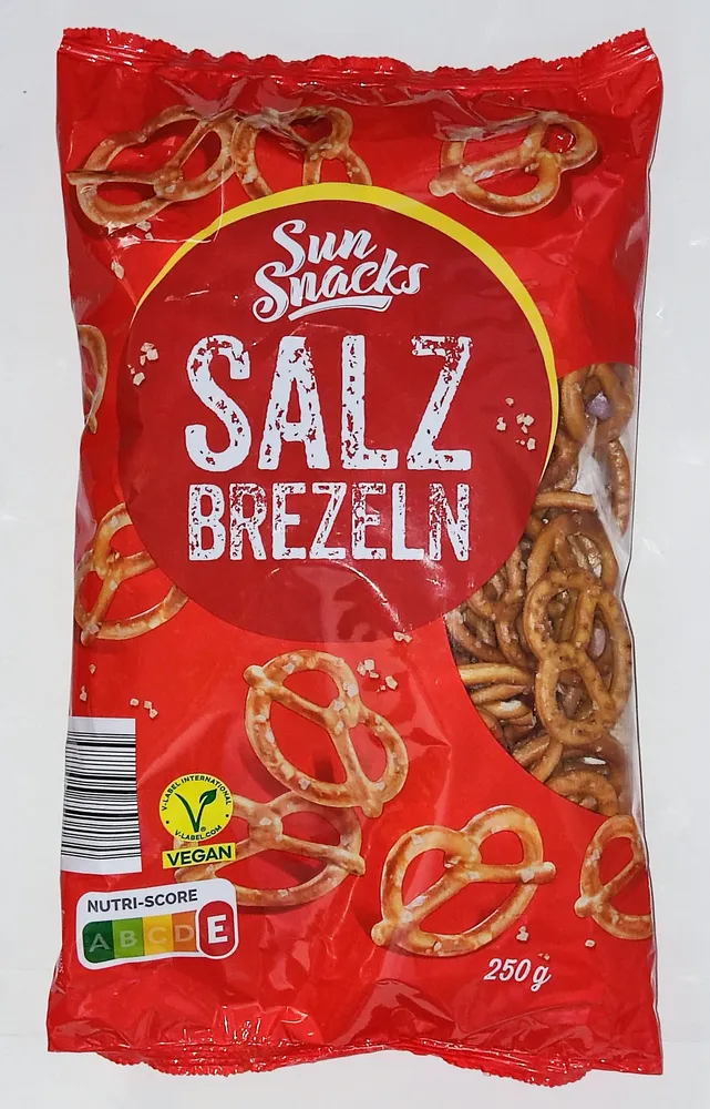 Salzbrezeln mit Meersalz