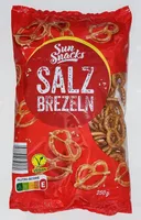 Salzbrezeln mit Meersalz