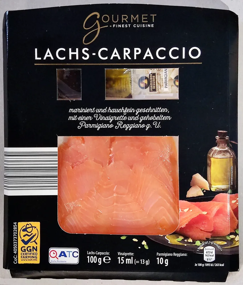 Lachs-Carpaccio mit Vinaigrette und Parmigiano