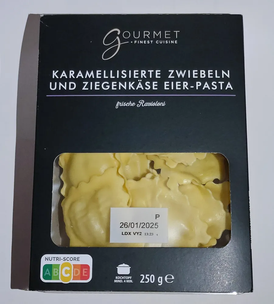 Frische Ravioloni - Karamellisierte Zwiebeln und Ziegenkäse