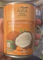 Kokosnussmilch mit Kurkuma