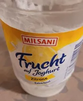 Frucht auf Joghurt Zitrone