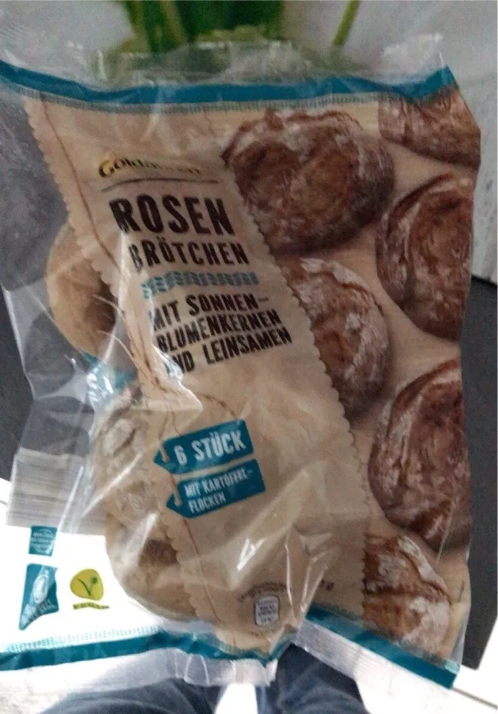Rosenbrötchen mit Sonnenblumenkernen & Leinsamen