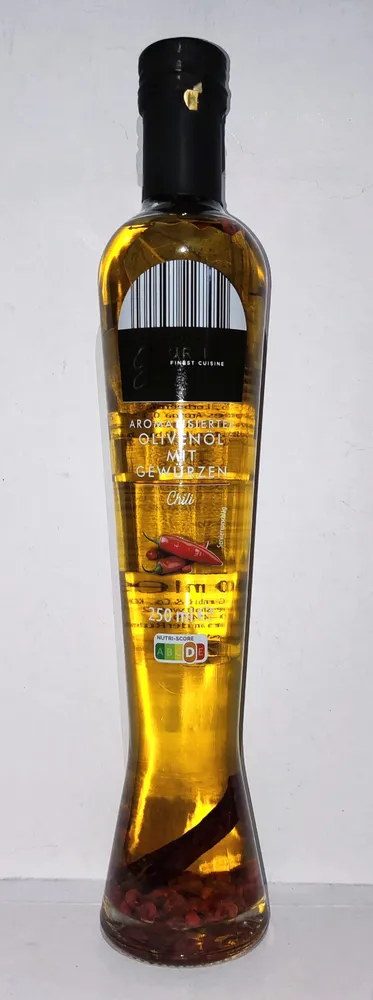 Aromatisiertes Olivenöl mit Gewürzen - Chili