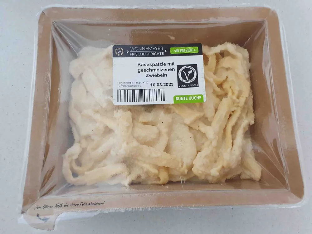 Käsespätzle mit geschmolzenen Zwiebeln