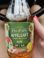 Apfelsaft aus Apfelsaftkonzentrat klar