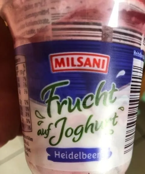 Frucht auf Joghurt Heidelbeere