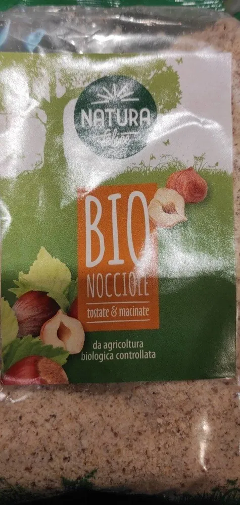 Farina di nocciole