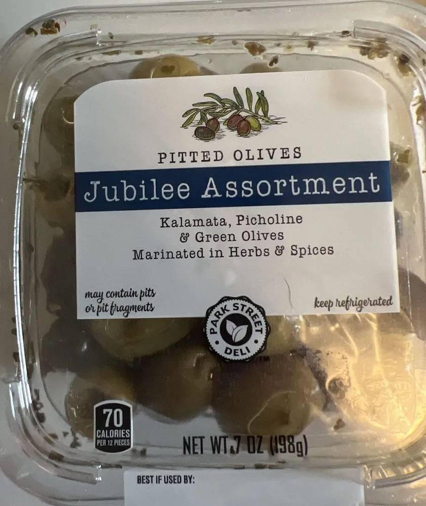 Jubilee assortment, pitted olives