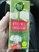 ÄPFEL / MELE mit stillem Wasser / con acqua naturale