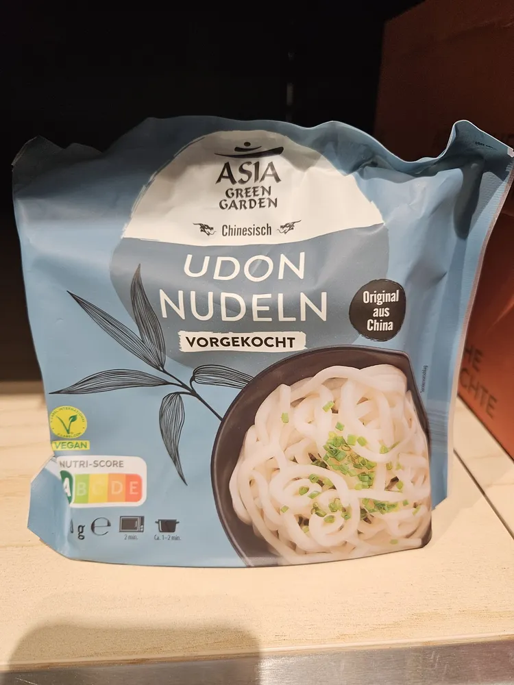 Udon Nudeln