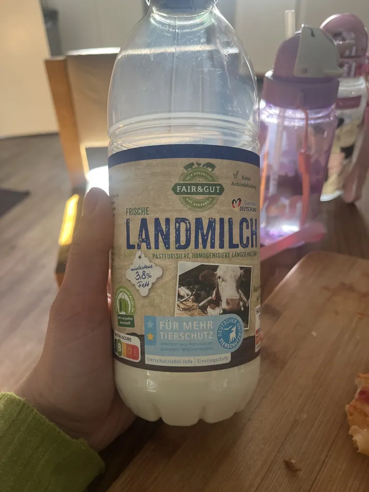 FRISCHE LANDMILCH