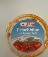 Frischkäse mit Tomaten-Pesto