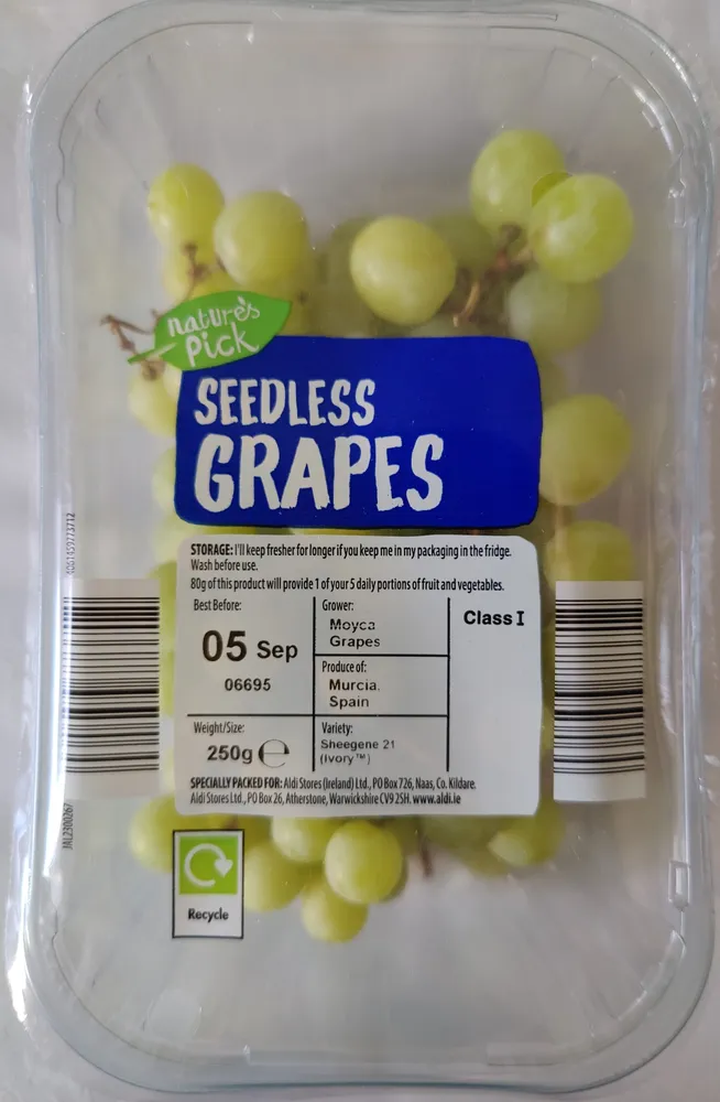 Seedless grapes