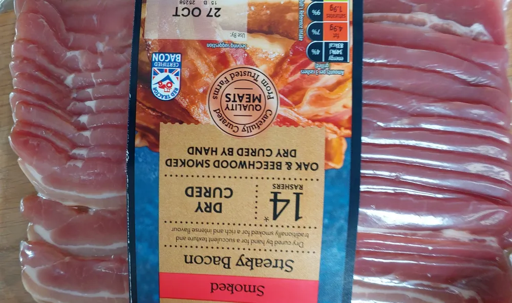 Dry Cured Smoked Streaky Bacon