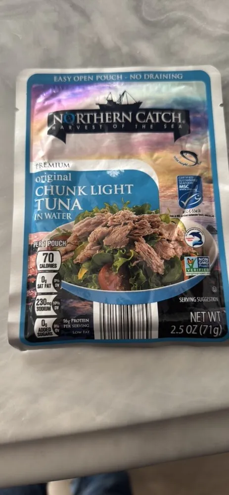 CHUNK LIGHT TUNA IN WATER