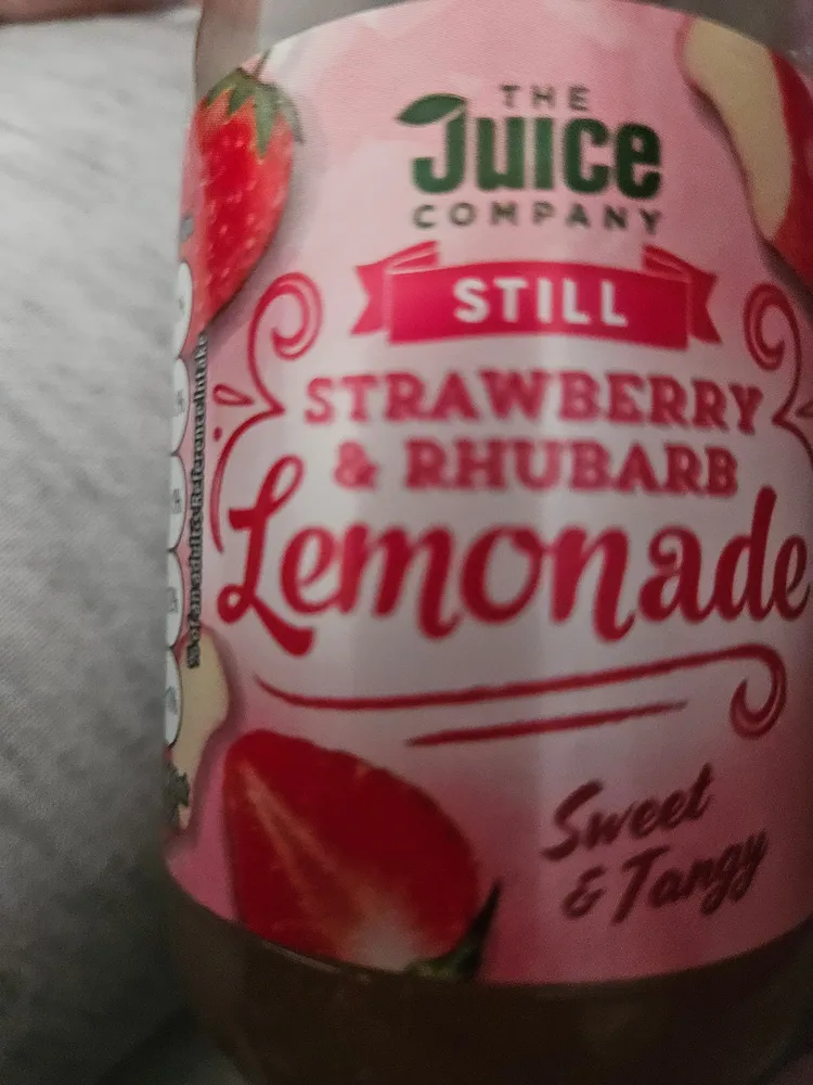 Strawberry & rhubarb lemonade
