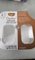Natural Mild Cheddar Cheese With Mini Round Crackers