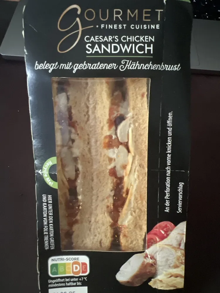 Caesar‘s Chicken Sandwich