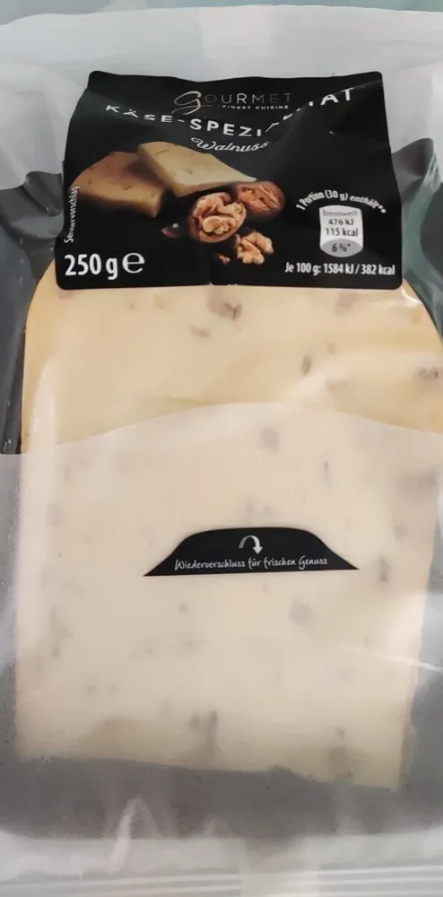 Käse-Spezialität Walnuss