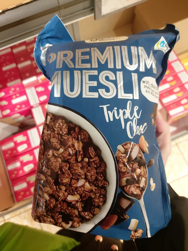 PREMIUM MUESLI Triple choc