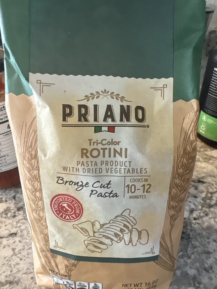 Tri-Color Rotini Pasta Product with Dried Vegetables