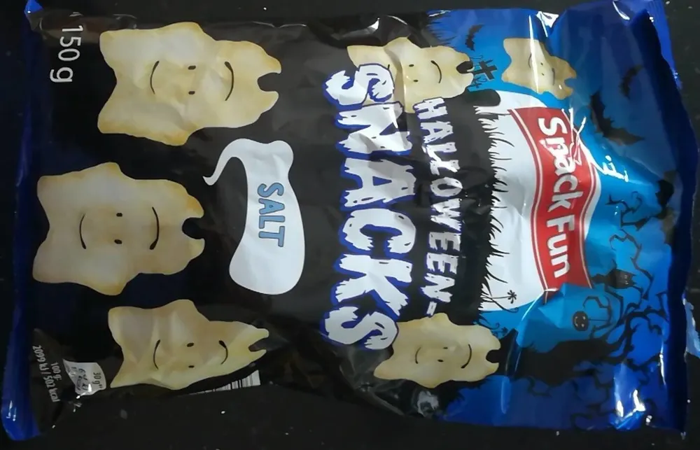 Halloween snacks salt