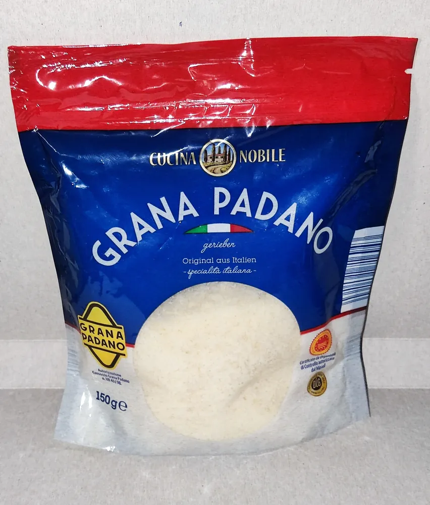 Parmesan Grana Padano, gerieben
