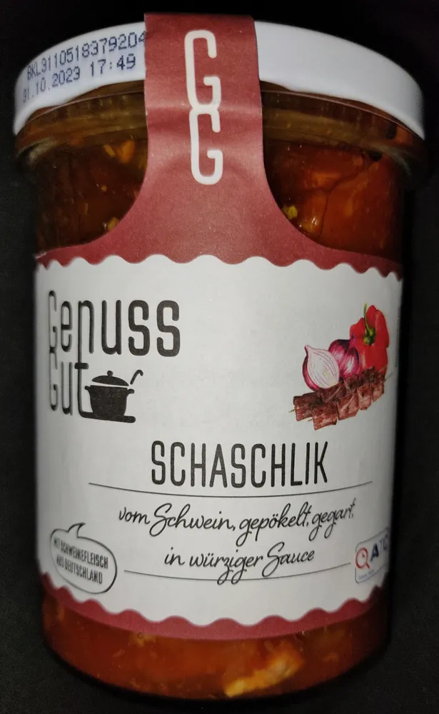 Schaschlik, gepökelt, gegart, in würziger Sauce