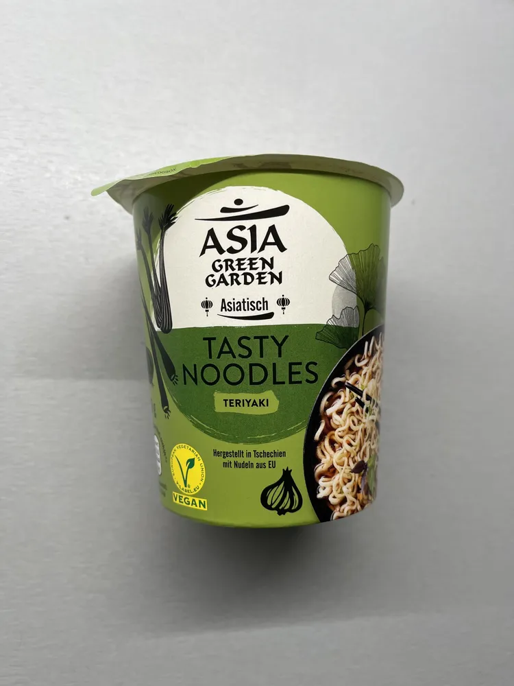 Tasty noodles teriyaki