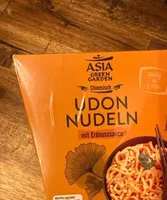 Udon-Nudeln mit Erdnusssauce