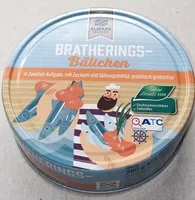 Bratheringsbällchen in Zwiebel-Aufguss