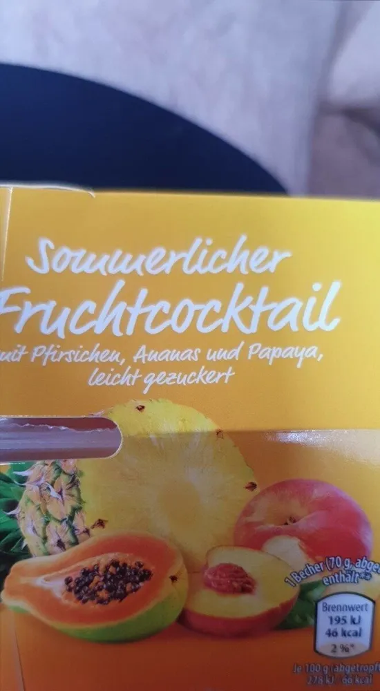 Sommerlicher Fruchtcocktail