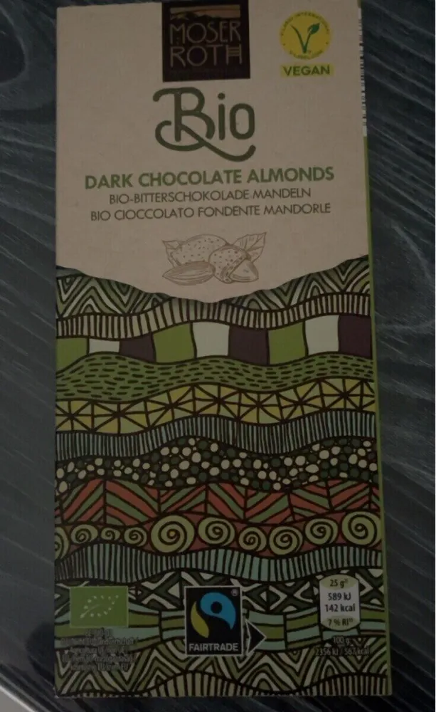 Dark chocolate almonds