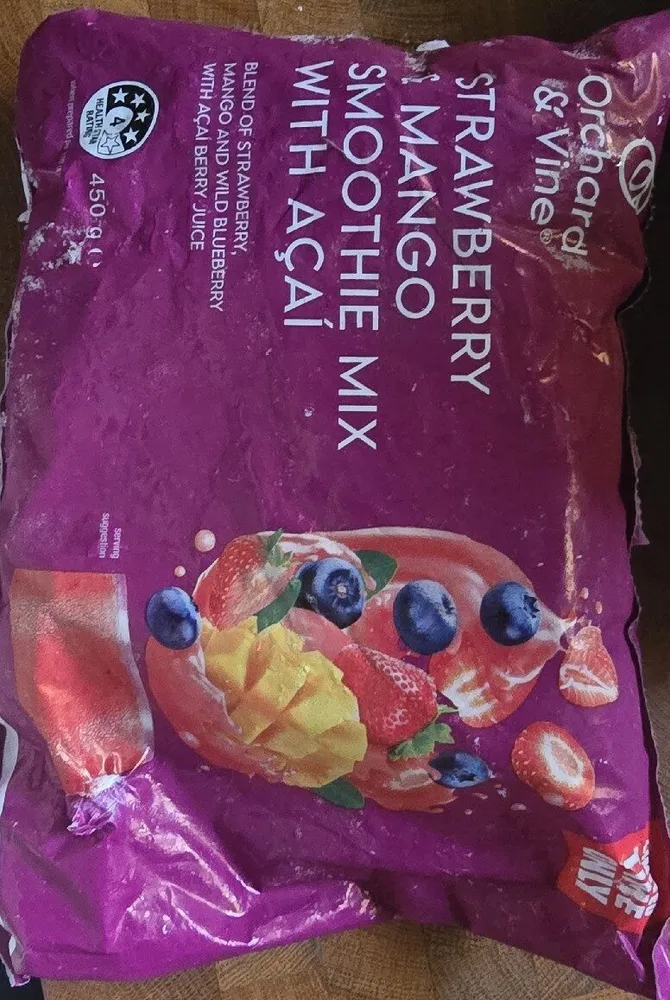 Strawberry And Mando Smothue Mix With Acai