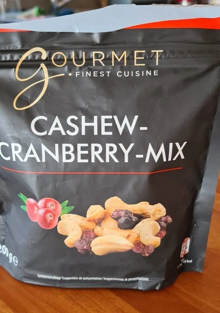 Cashew cranberry mix