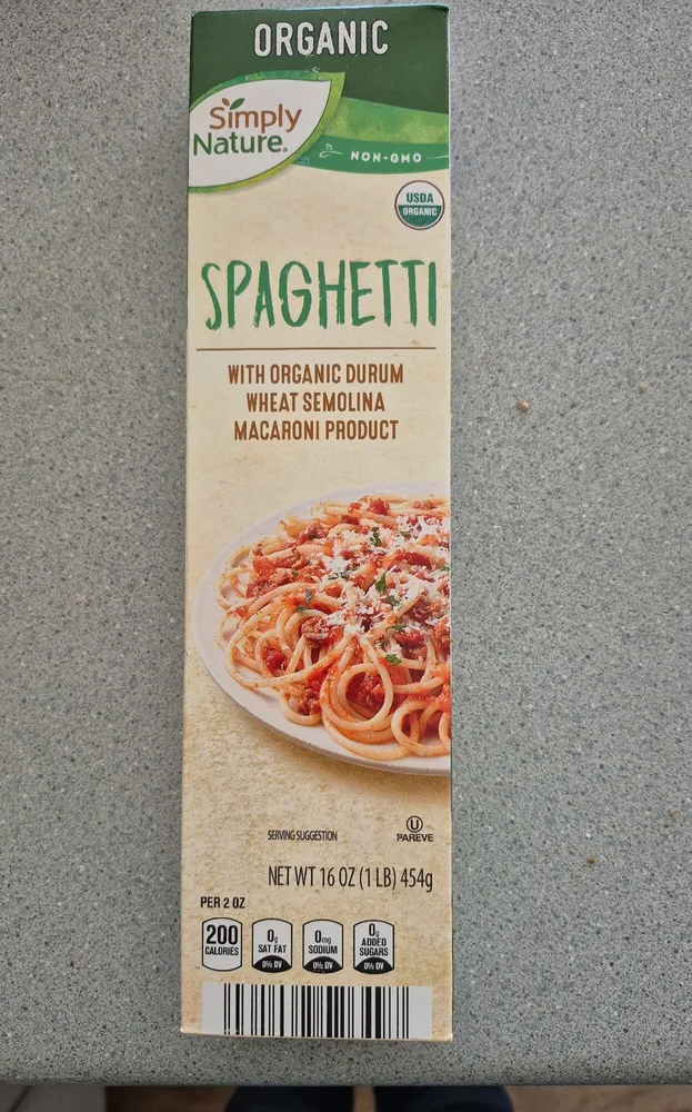Spaghetti with organic durum wheat semolina macaroni product